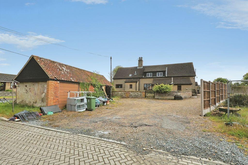 Property photo 1 of 21