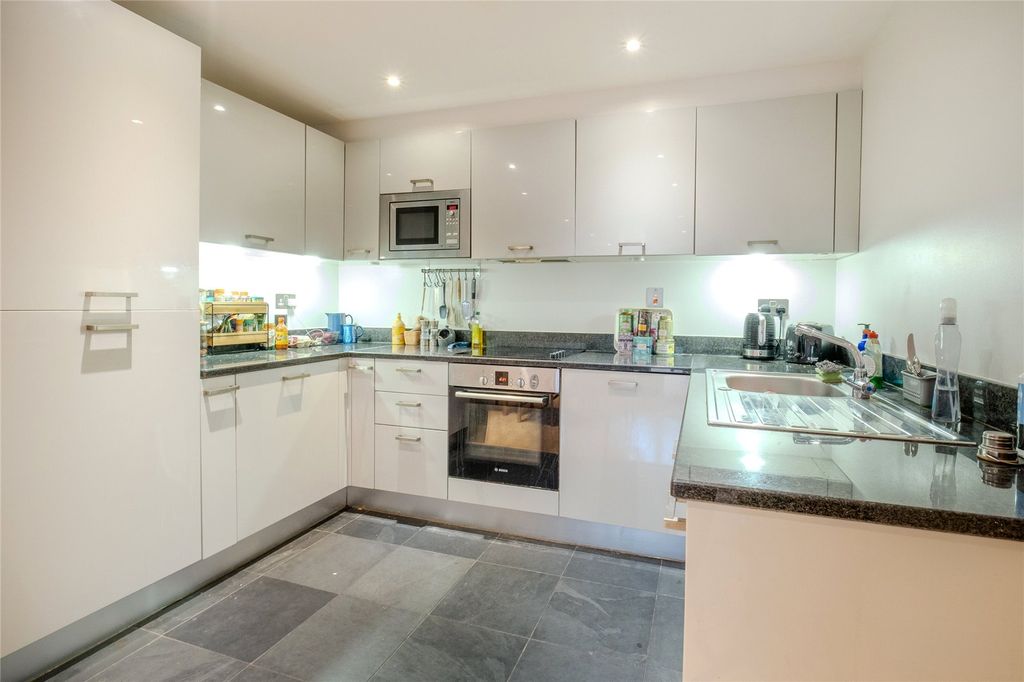 Property photo 2 of 8 Picture No. 06