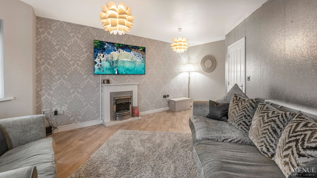 Property photo 1 of 18 5744511