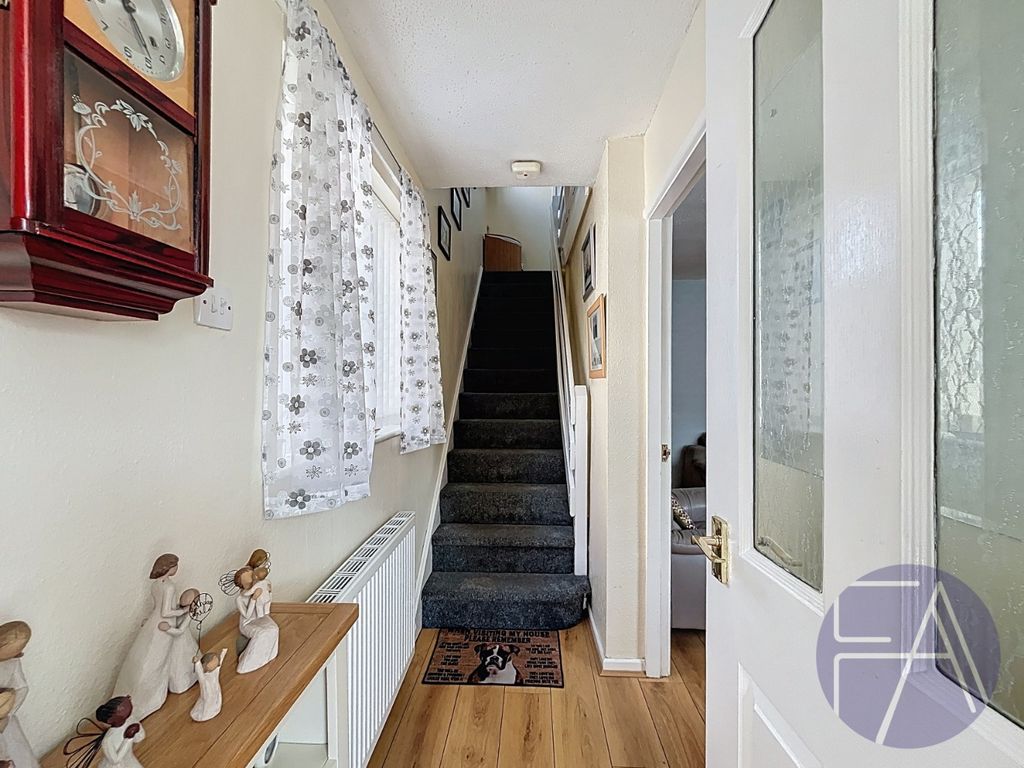 Property photo 3 of 21 4411344