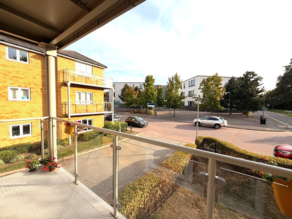 Property photo 1 of 9