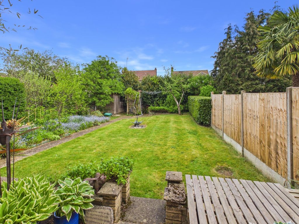 Property photo 2 of 23 Picture No. 13