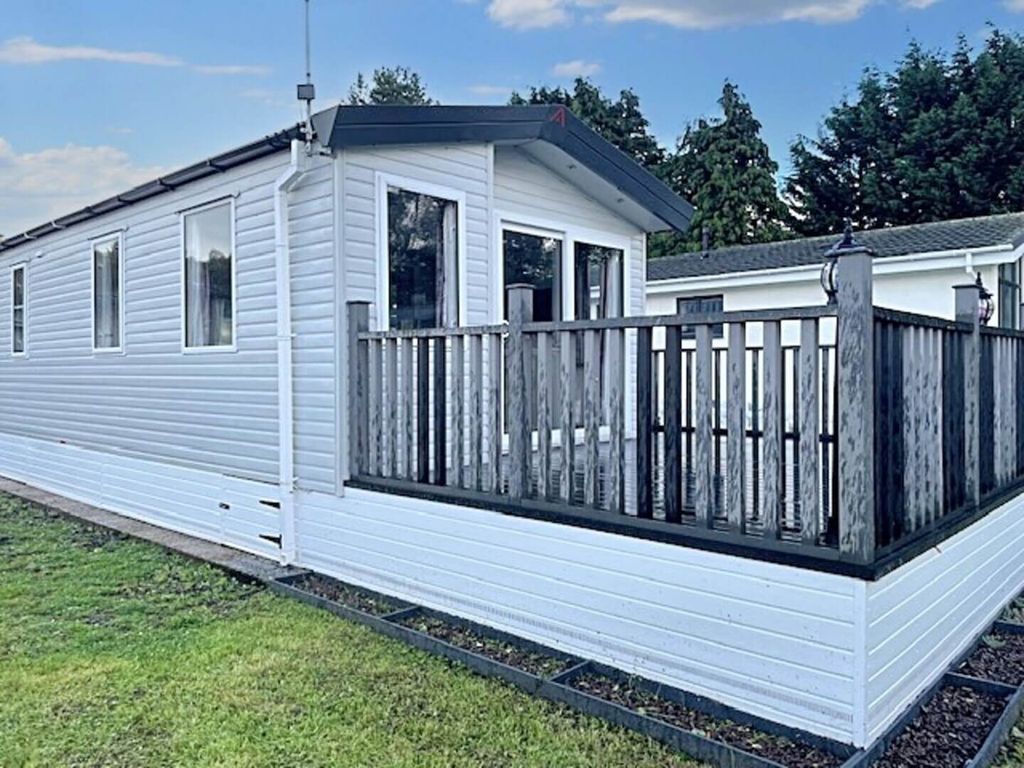 Property photo 3 of 20