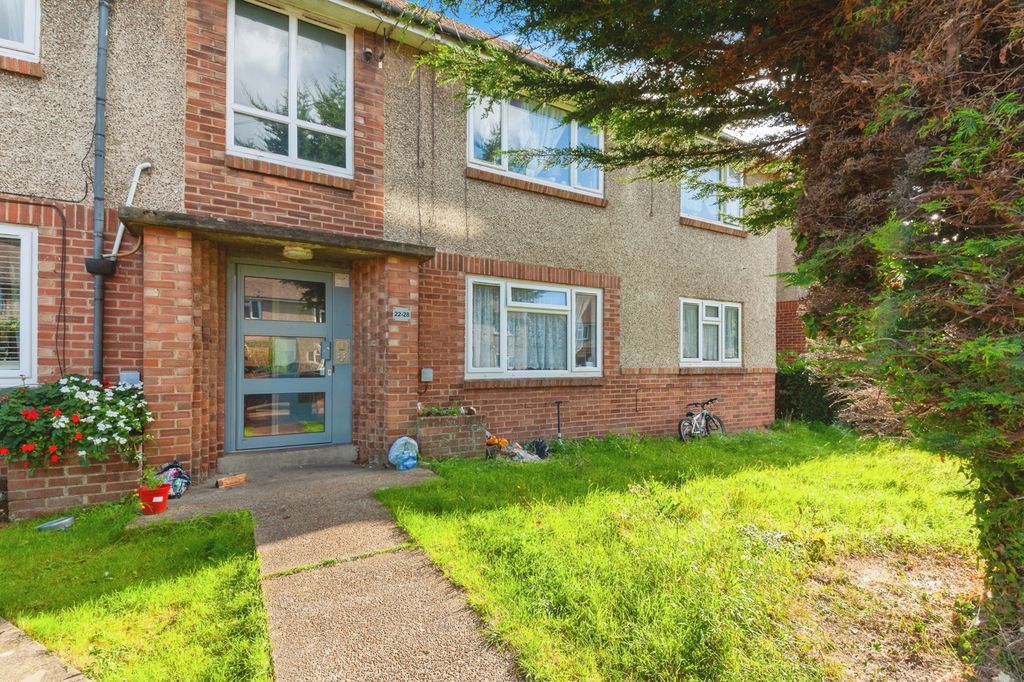 Property photo 1 of 8 Front