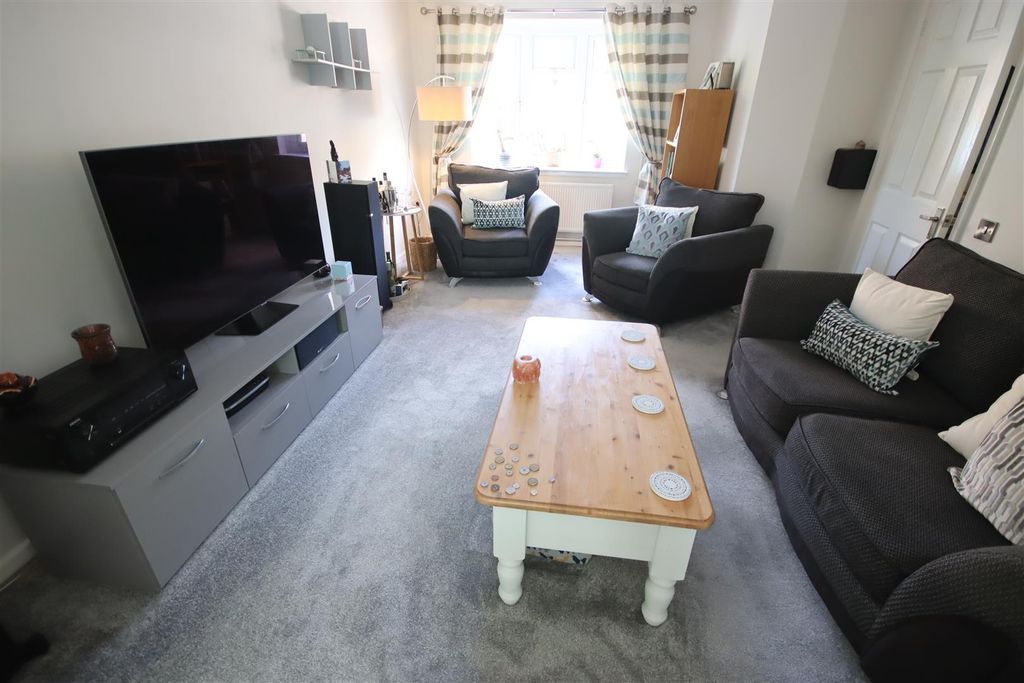 Property photo 3 of 17 Img_8923.Jpg