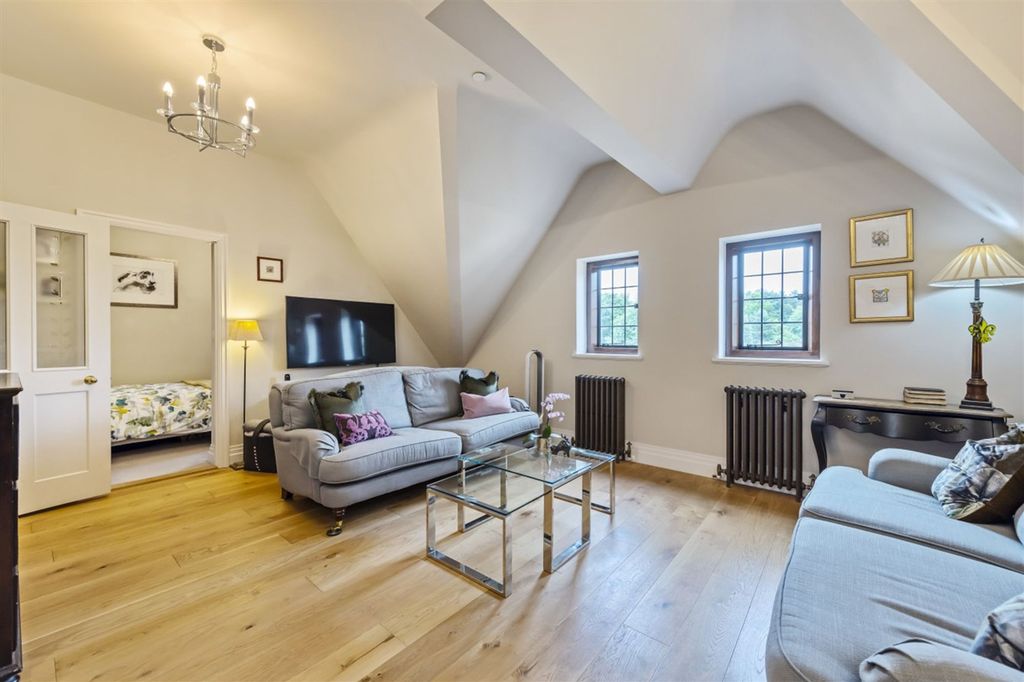 Property photo 1 of 18 Open Plan Living