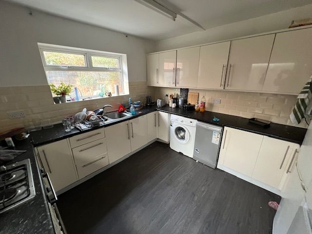 Property photo 1 of 7 Images