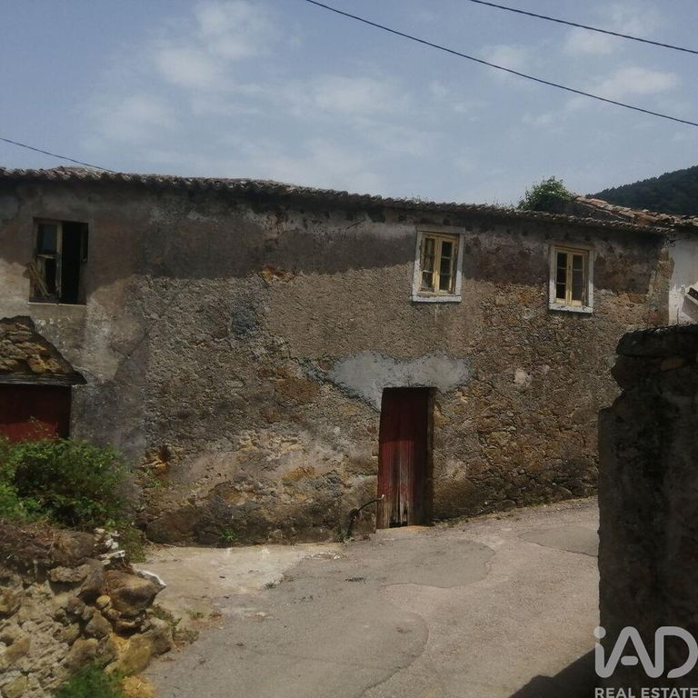 Property photo 1 of 4