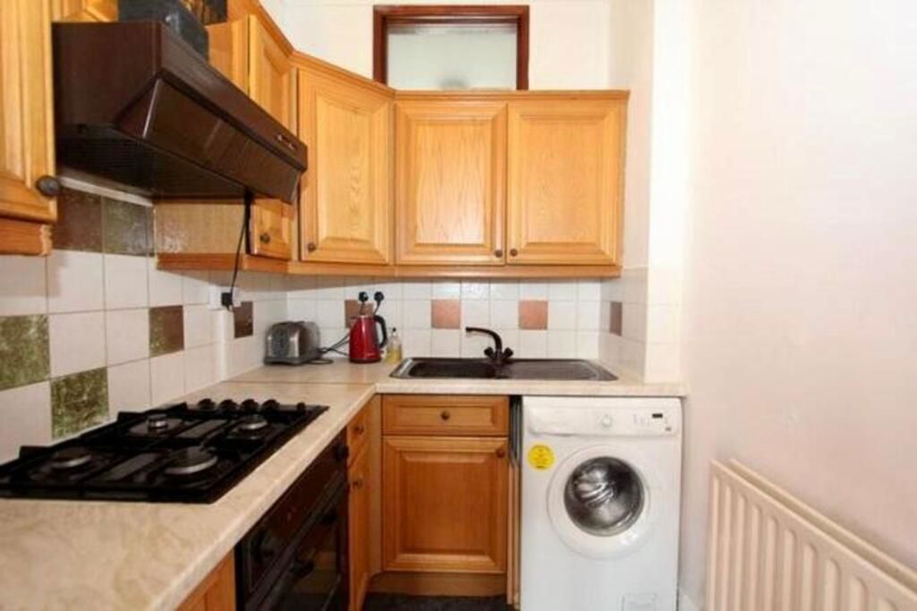 Property photo 3 of 6