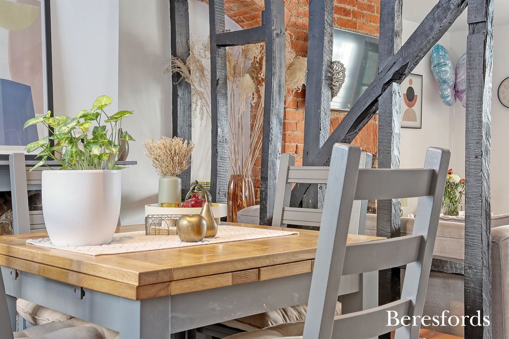 Property photo 2 of 14 Dining Room