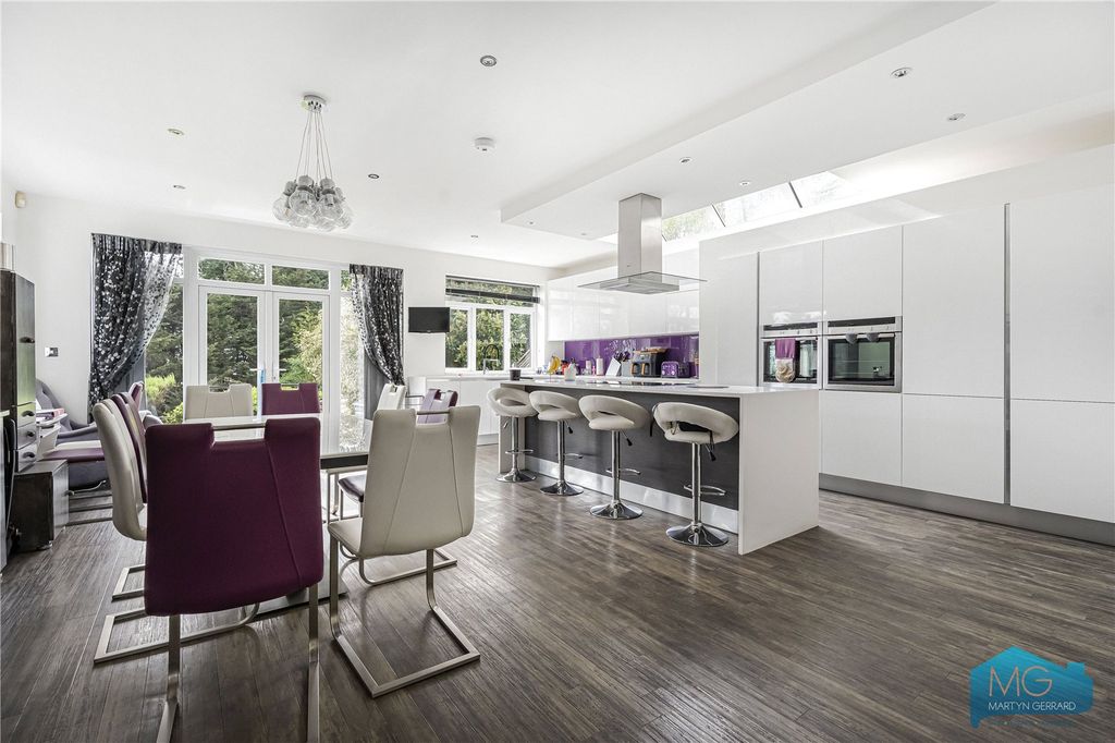 Property photo 2 of 24 Picture No. 24