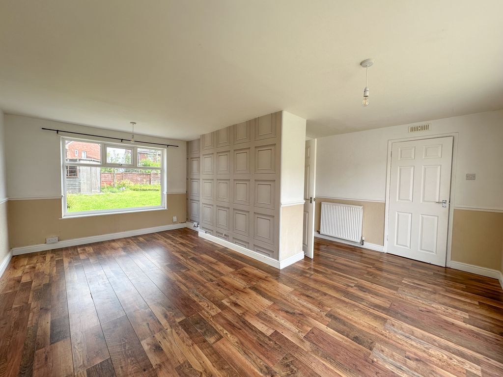 Property photo 2 of 13 Gallery