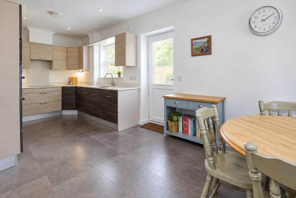 Property photo 2 of 15 Kitchen