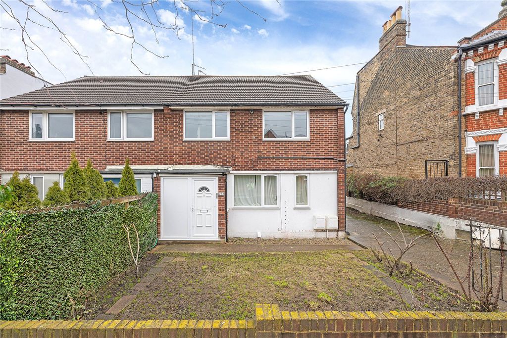 Property photo 1 of 11 External