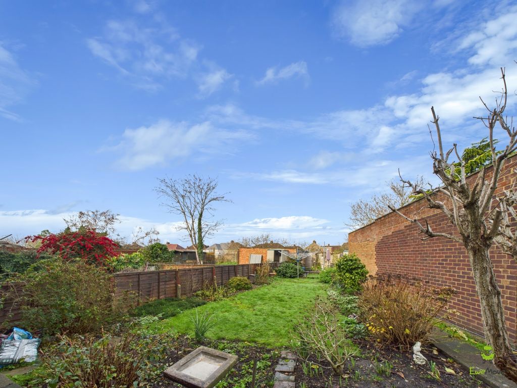 Property photo 2 of 5 Presented By Robert At Ewemove Bexleyheath And Dar