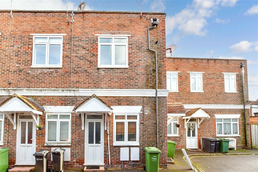 Property photo 1 of 6 Front (Web)