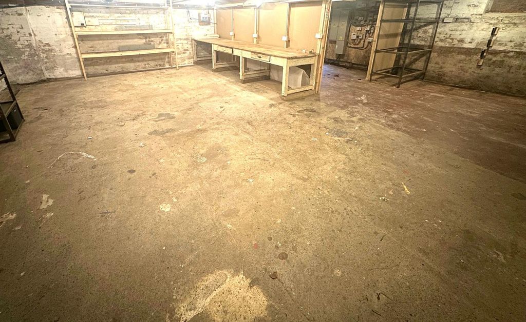 Property photo 3 of 6 Img_5886.Jpeg