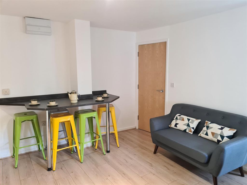 Property photo 3 of 9 Fl 17 Dining Area.Jpg