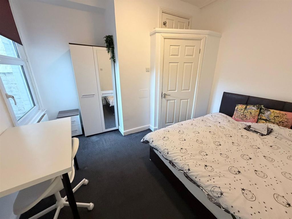 Property photo 2 of 6 Original-7941Da1C-A039-4F6F-92Eb-9C122Dcb6503.Jpeg