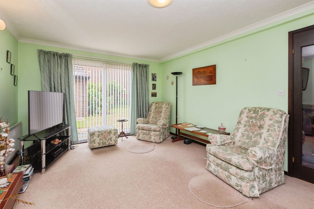 Property photo 3 of 13