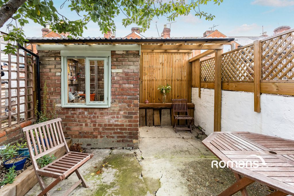 Property photo 2 of 10 Photo