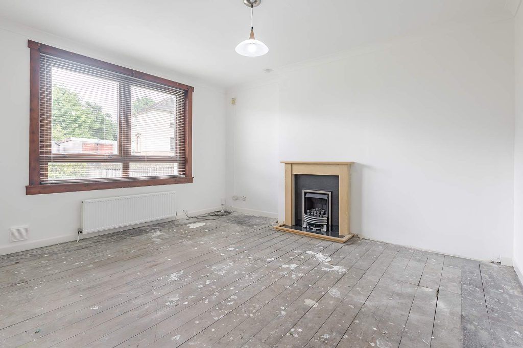 Property photo 2 of 25