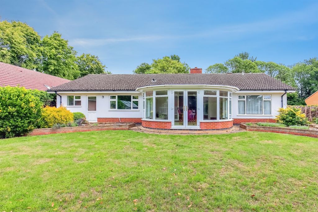 Property photo 1 of 32 Outside