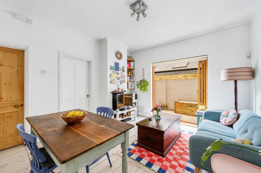 Property photo 2 of 13 Murray Road (3)