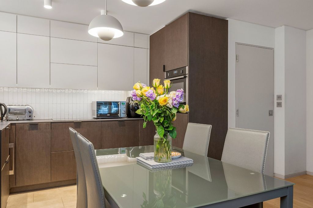 Property photo 3 of 13 Reception/Kitchen