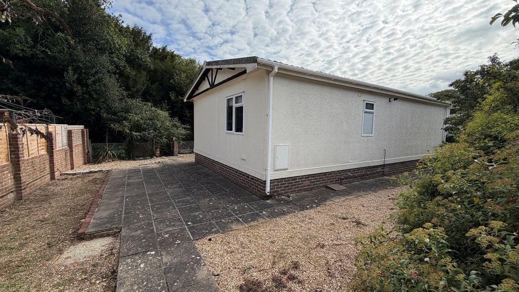 Property photo 3 of 11 Photo 16