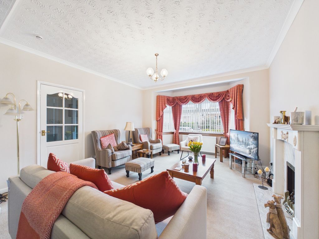 Property photo 3 of 28