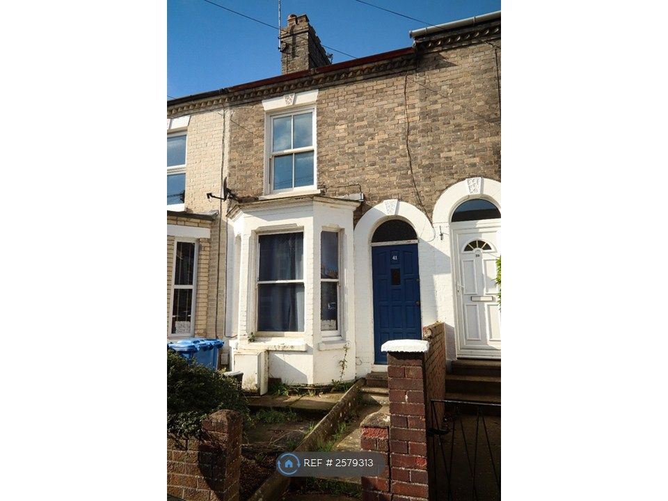 Property photo 1 of 12