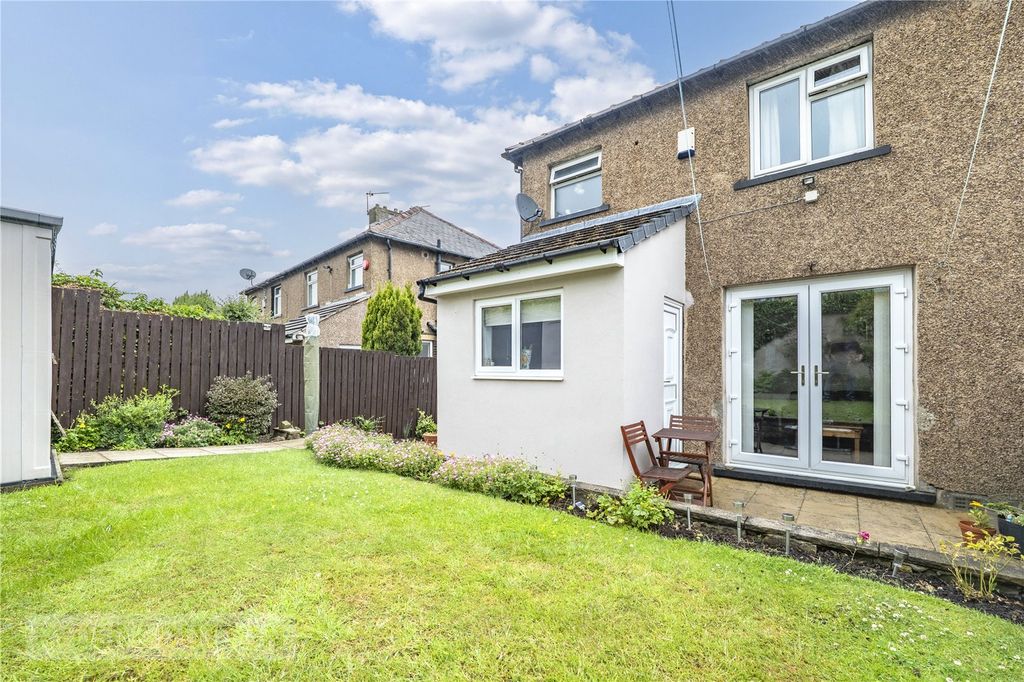 Property photo 2 of 19 Picture No. 05