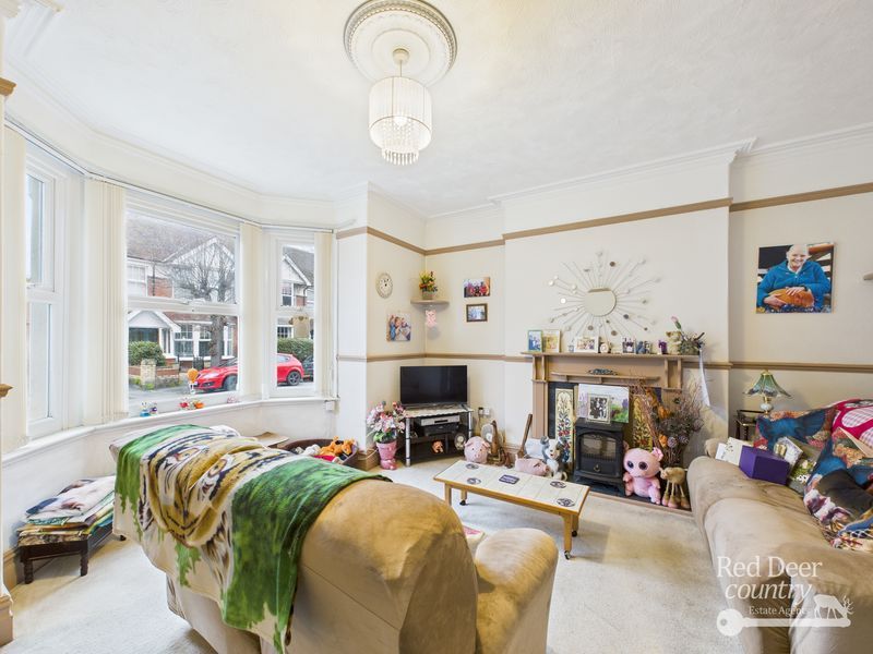 Property photo 2 of 19 Sitting Room