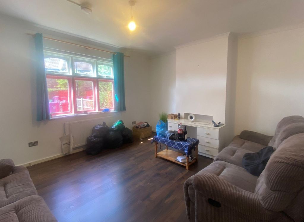 Property photo 2 of 13 7Ca05c0A-A70F-4B80-8871-Bb090Bc7Ec0A