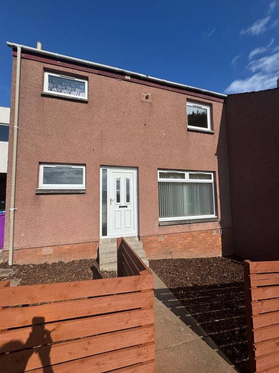 Property photo 2 of 23