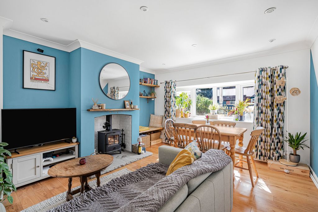 Property photo 3 of 18