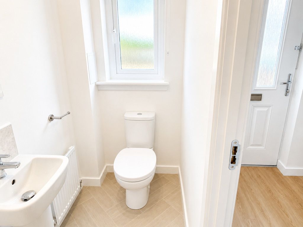Property photo 3 of 10 3