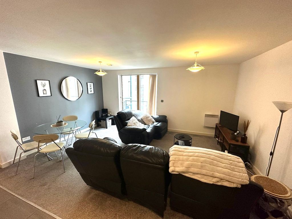Property photo 3 of 11 Gallery