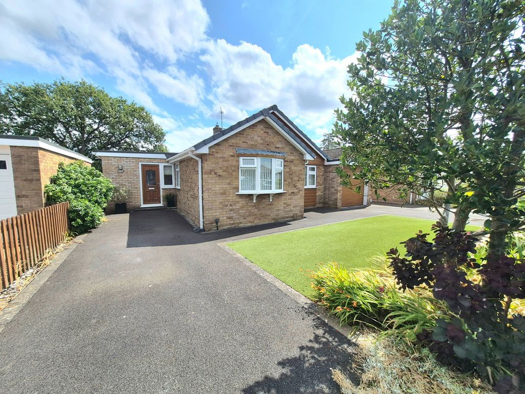 Property photo 1 of 21