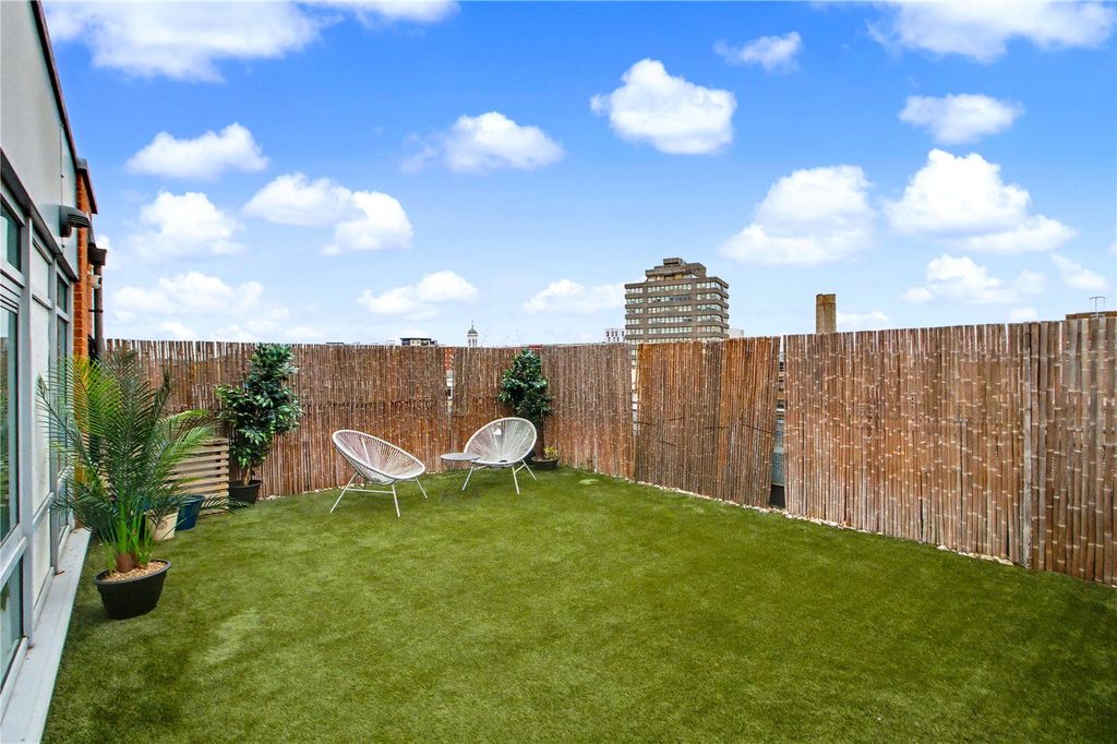 Property photo 1 of 12 Picture No. 13