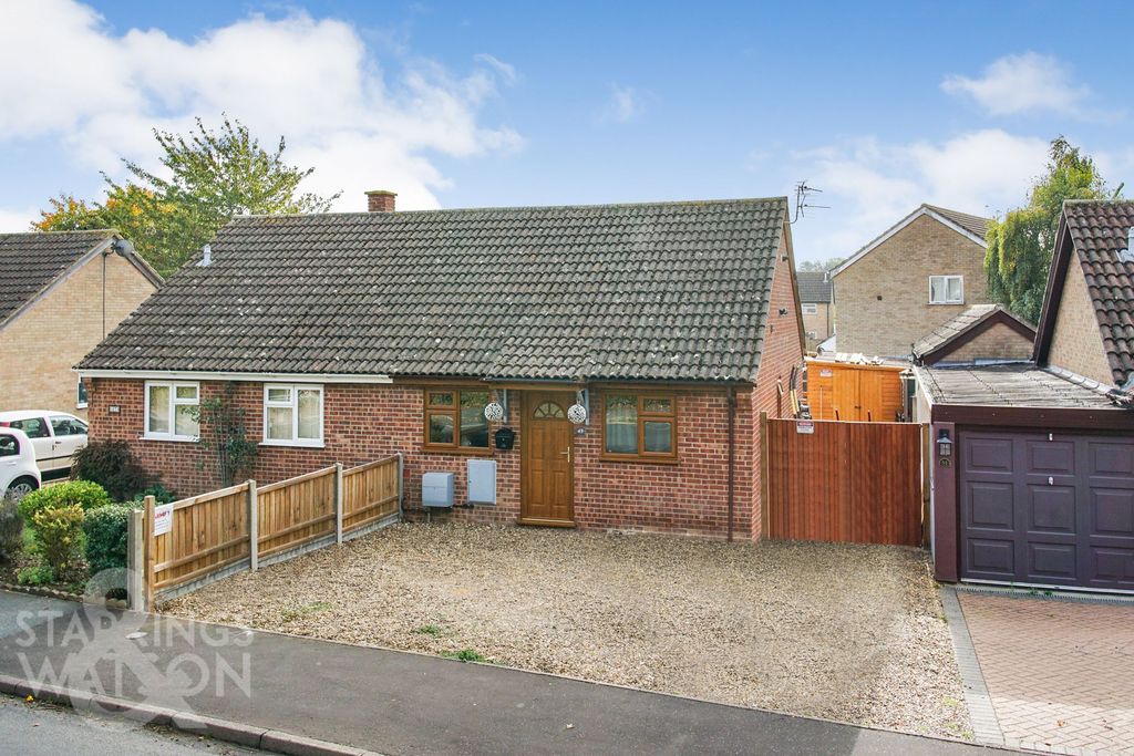 Property photo 2 of 17