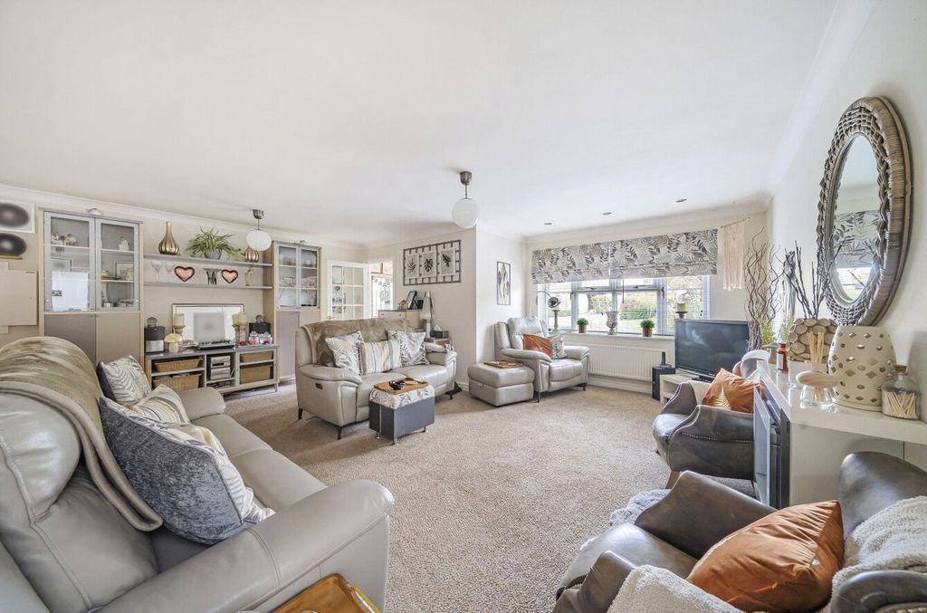 Property photo 3 of 14 Picture No. 20