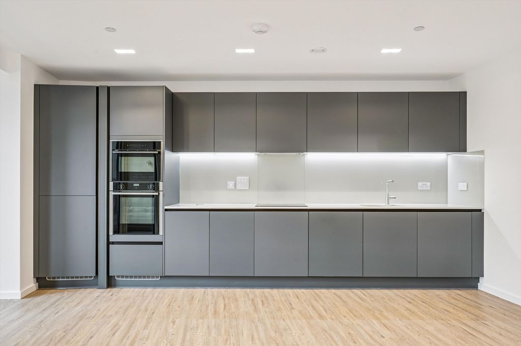 Property photo 3 of 9 Image