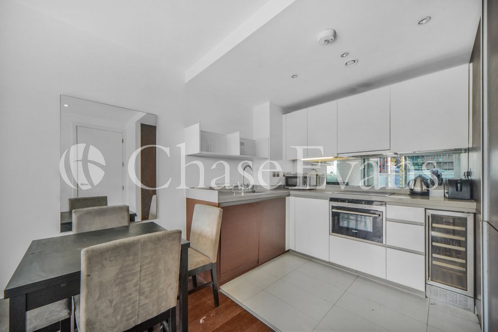 Property photo 2 of 16 Kitchen