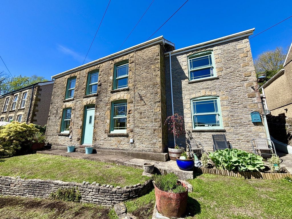 Property photo 1 of 40 Main Image