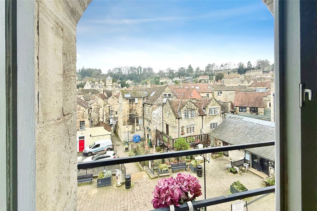 Property photo 3 of 14 Picture No. 21