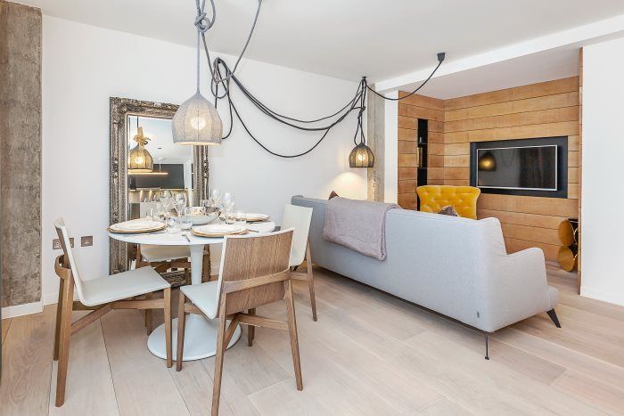 Property photo 1 of 14 Reception