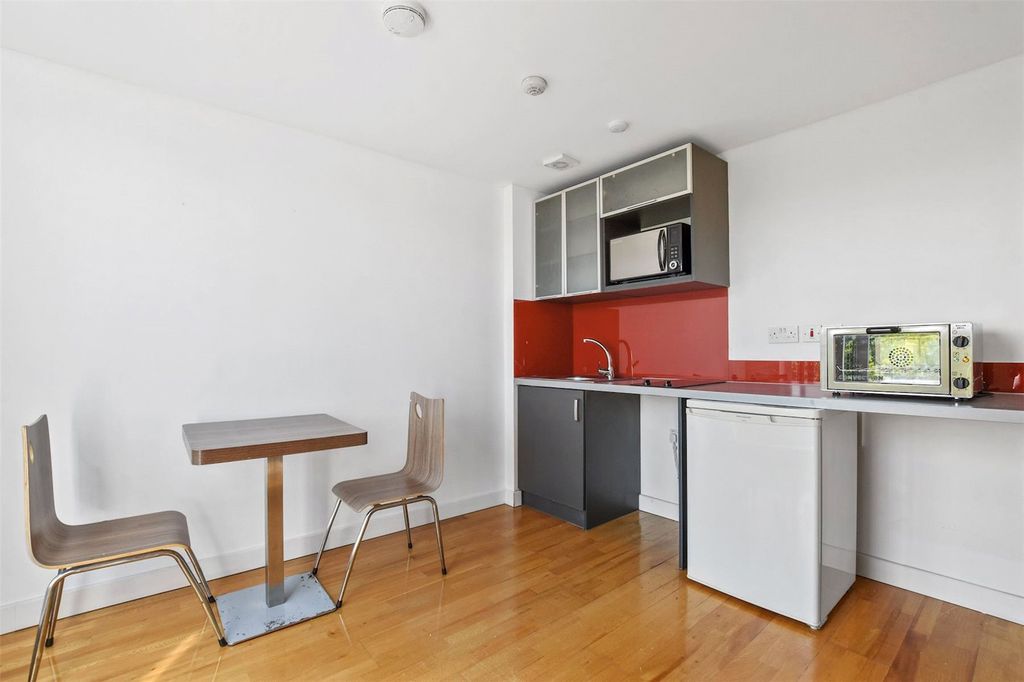 Property photo 2 of 10 Picture No. 02