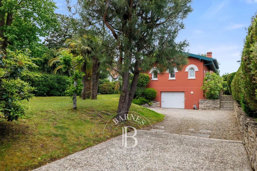 Property photo 2 of 21